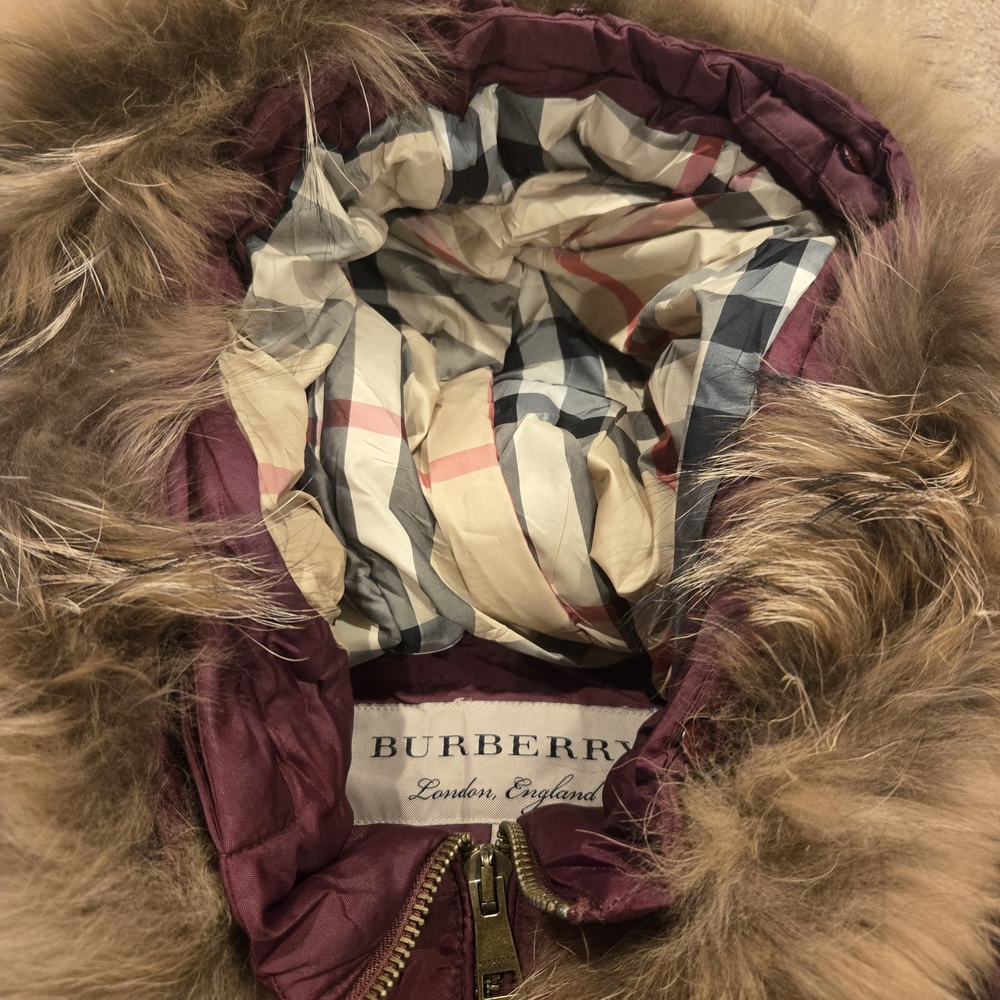 Womens Burberry Burgandy Puffer Jacket with Fur Hood Size Medium - Picture 3 of 8